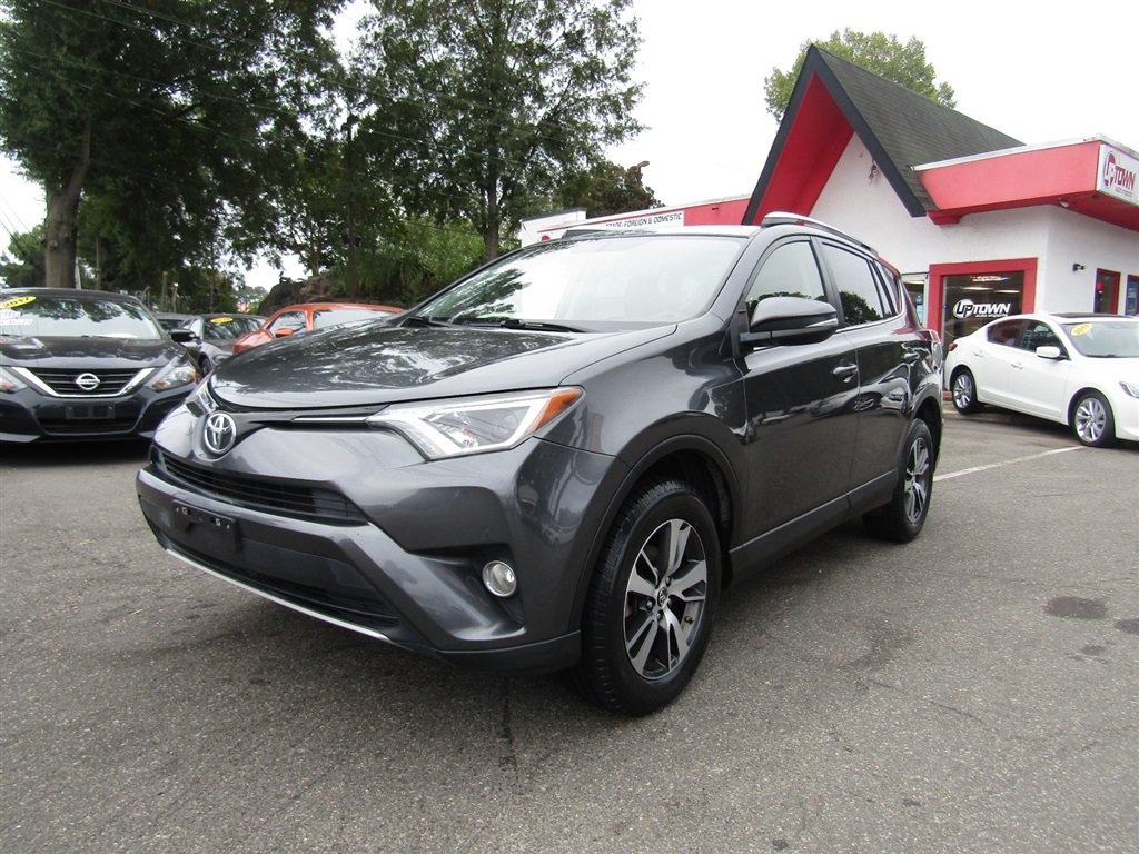 Used 2016 Toyota RAV4 XLE AWD/4WD image 11