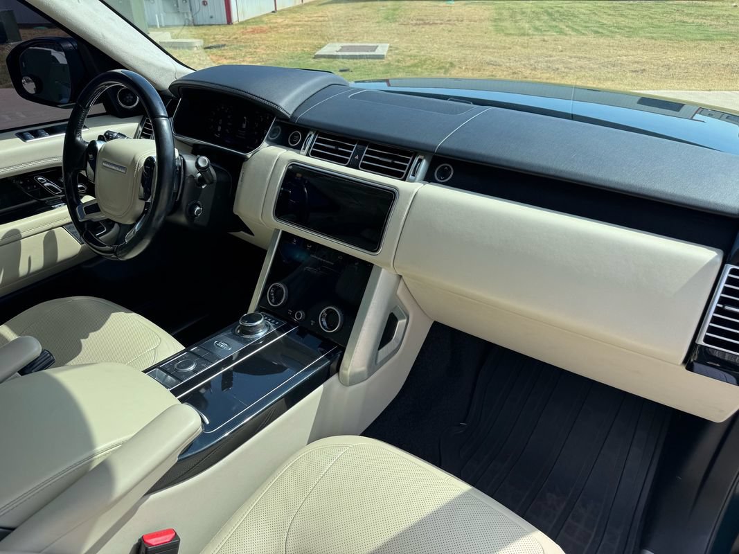Used 2019 Land Rover Range Rover Supercharged AWD/4WD image 19