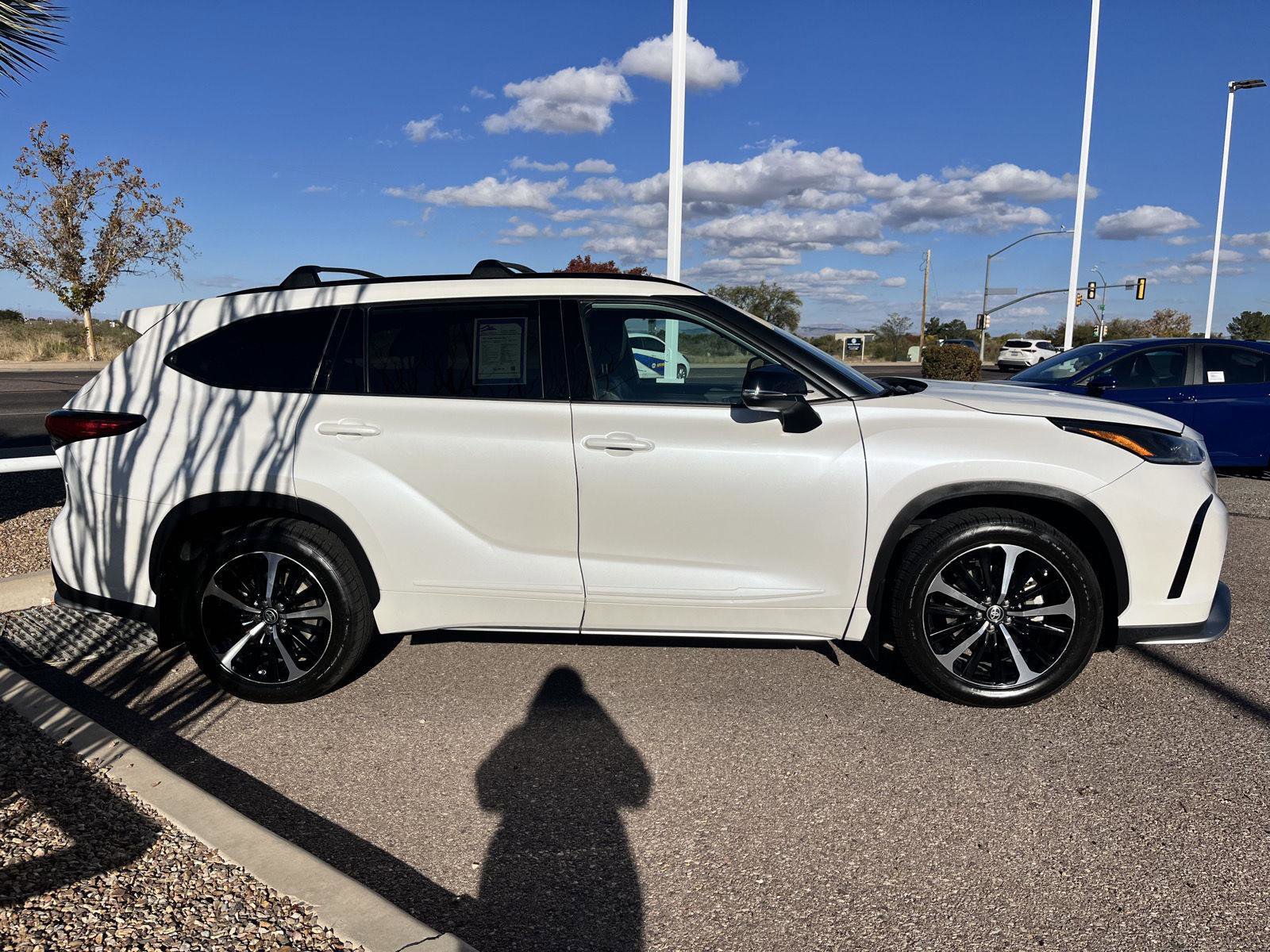 Used 2021 Toyota Highlander XSE image 7