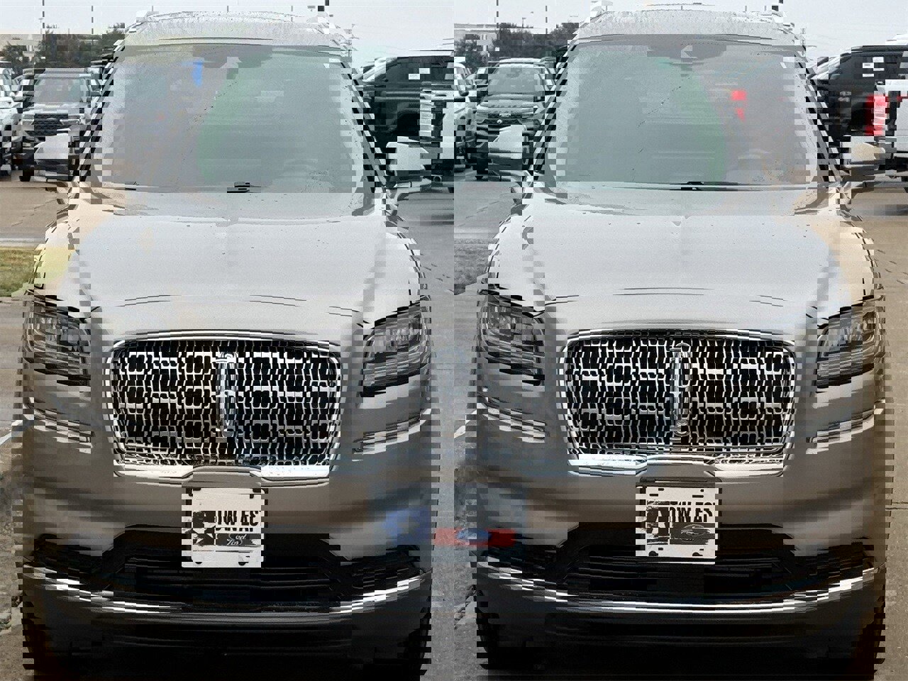 Used 2021 Lincoln Nautilus FWD image 7