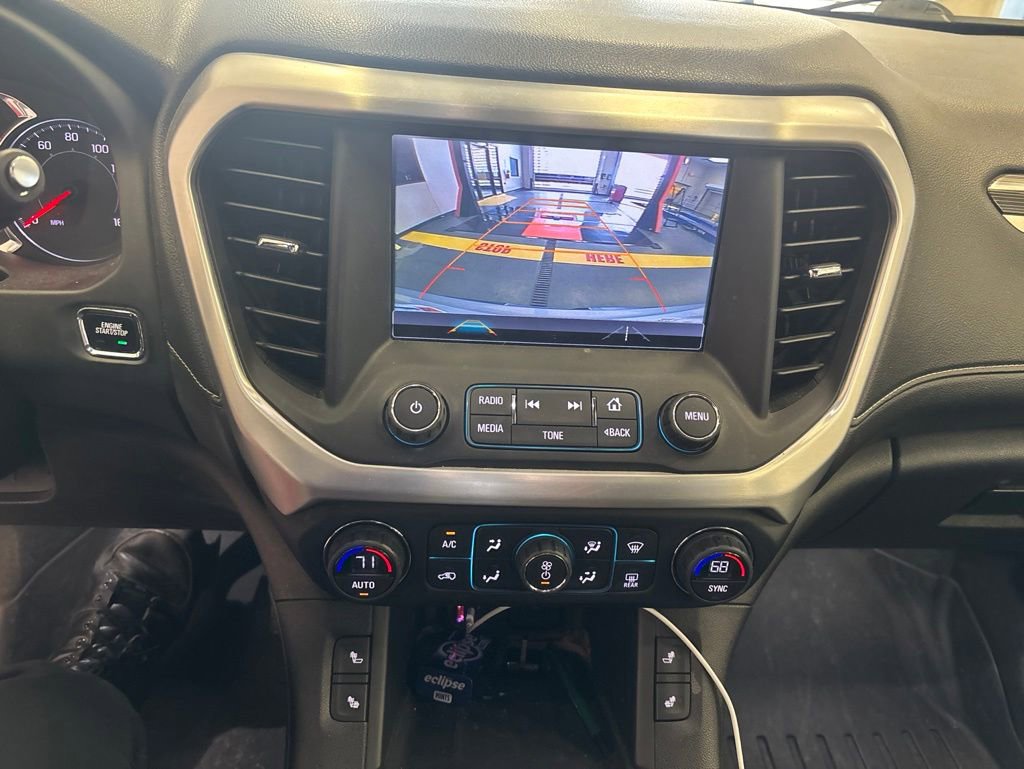 Used 2017 GMC Acadia SLT AWD/4WD image 4