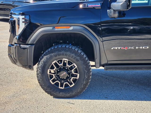 Used 2025 GMC Sierra 2500 AT4X image 5