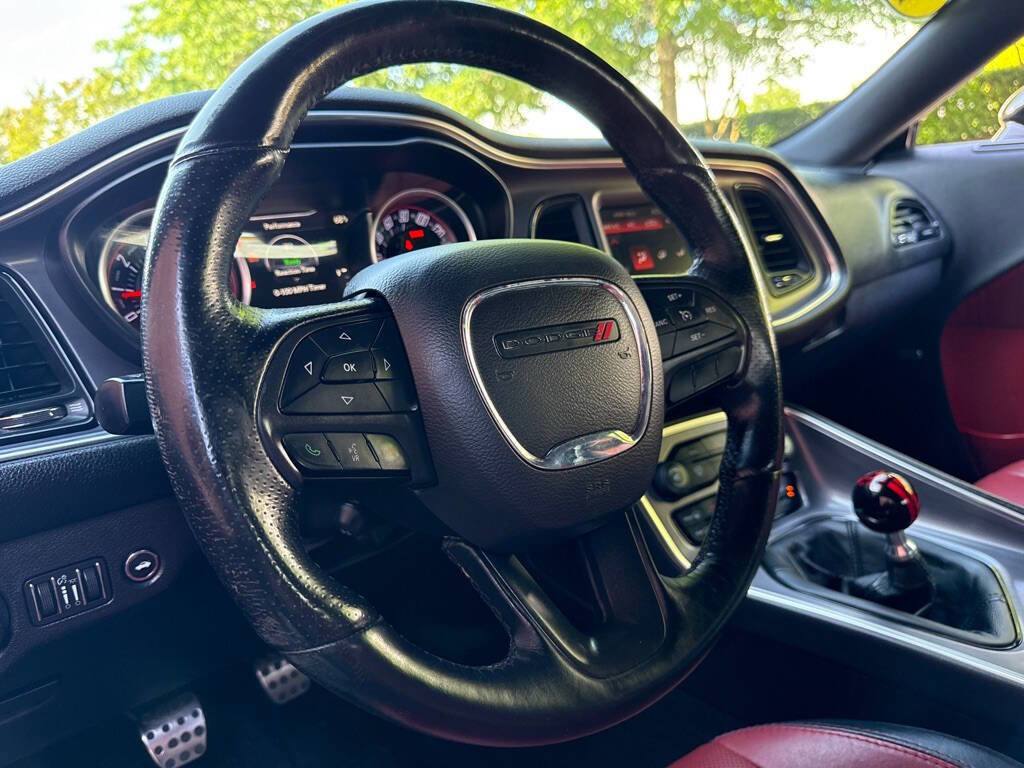 Used 2016 Dodge Challenger R/T Plus RWD image 17