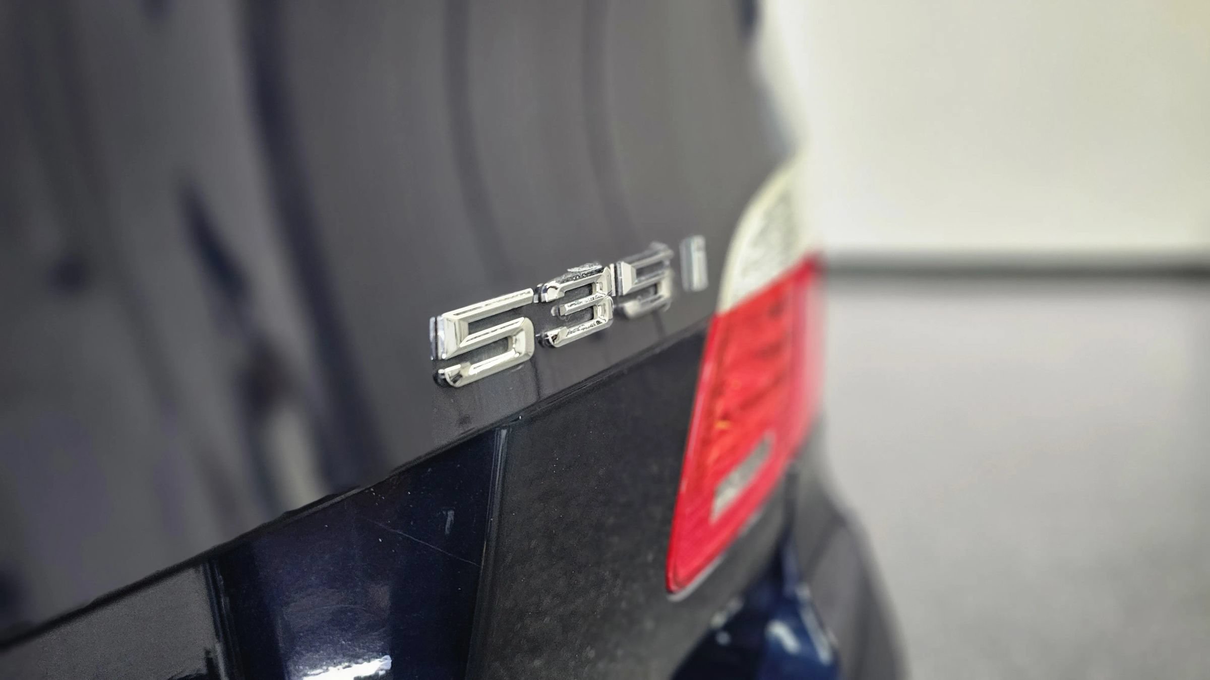 Used 2010 BMW 535i xDrive Wagon AWD/4WD image 24