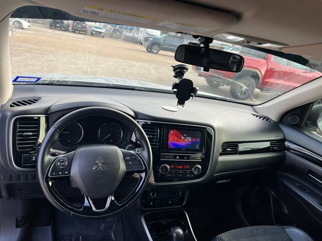 Used 2019 Mitsubishi Outlander SE FWD image 13