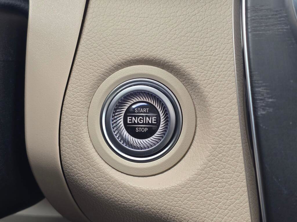 Used 2022 Mercedes-Benz GLC 300 image 43