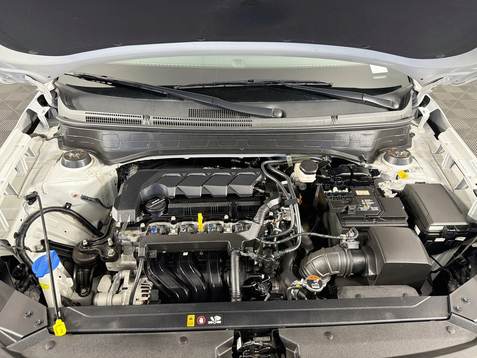 Used 2025 Hyundai Venue SEL FWD image 34