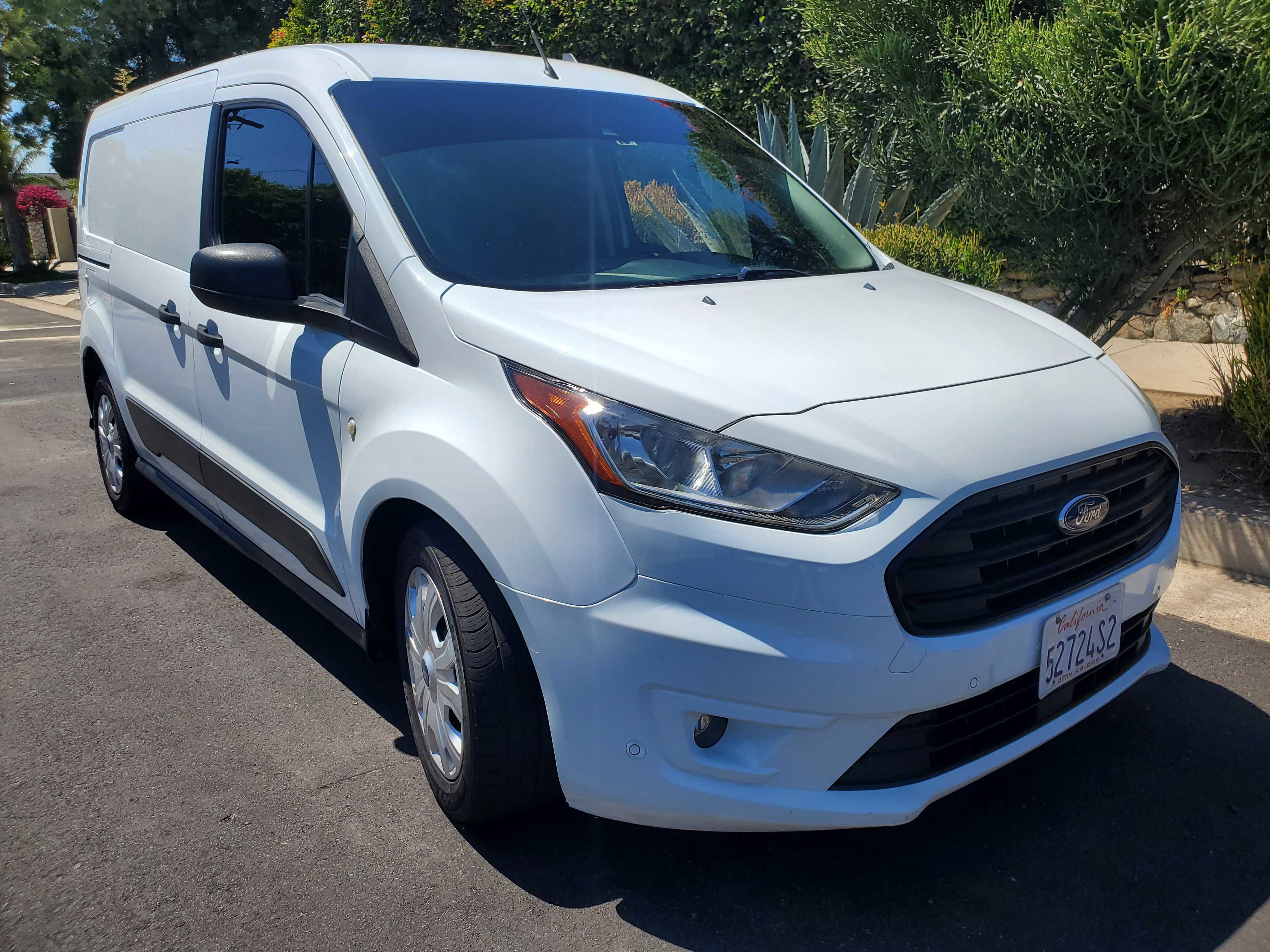 Used 2019 Ford Transit Connect XLT image 2