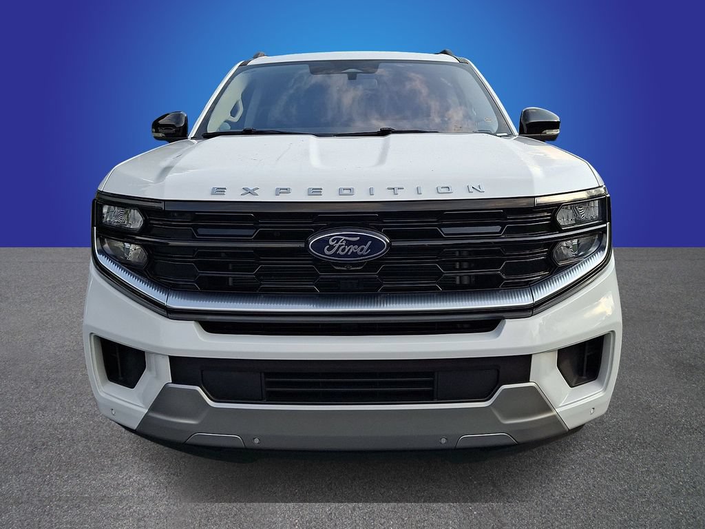 Used 2025 Ford Expedition Max Platinum AWD/4WD image 2