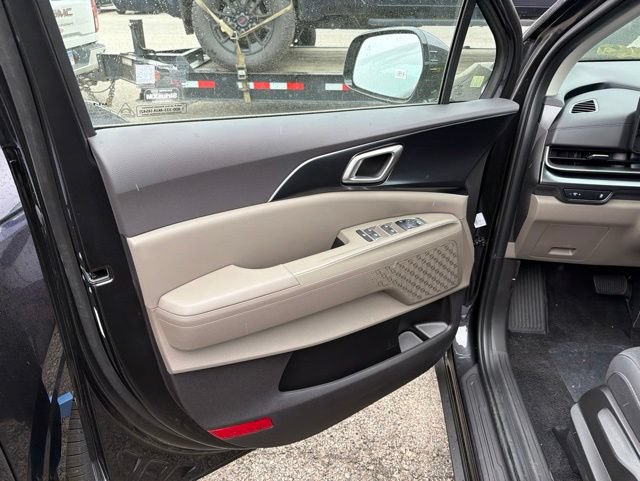 New 2026 Kia Carnival LX FWD image 12