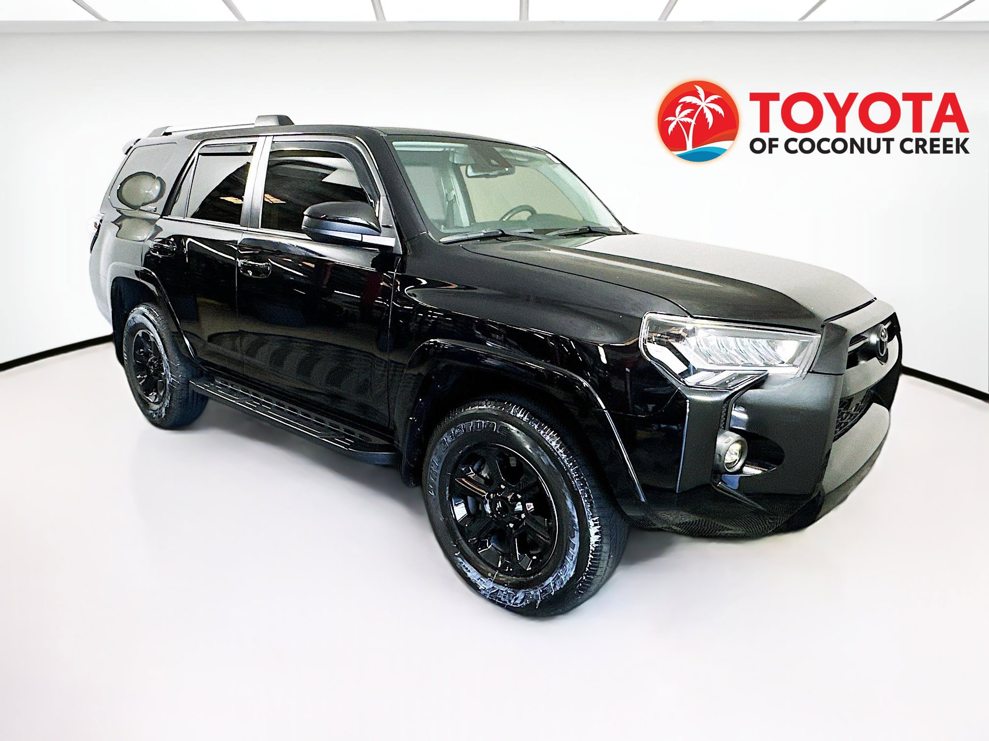 Used 2024 Toyota 4Runner SR5 AWD/4WD image 1