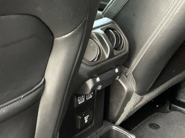 Used 2020 Jeep Gladiator Overland AWD/4WD image 17