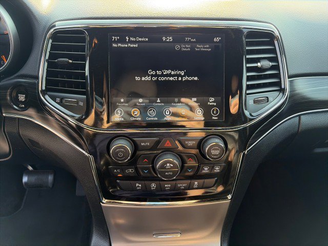 Used 2021 Jeep Grand Cherokee Limited AWD/4WD image 17