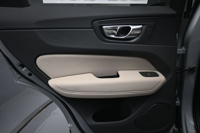 New 2026 Volvo XC60 B5 Plus w/ Protection Package Premier AWD/4WD image 22