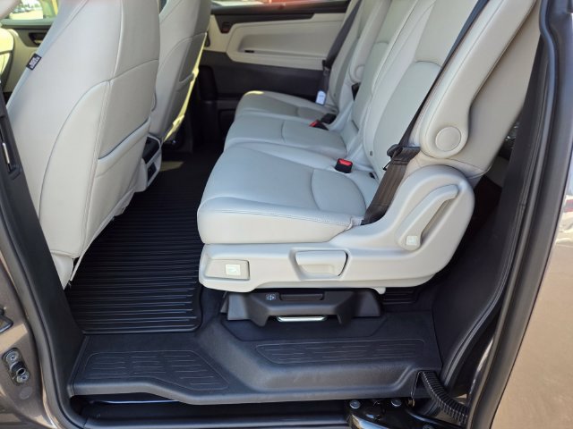 New 2027 Honda Odyssey EX-L image 6