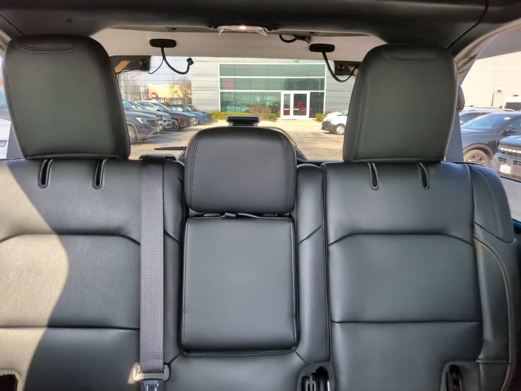 Used 2024 Jeep Wrangler Sahara w/ Technology Group image 35