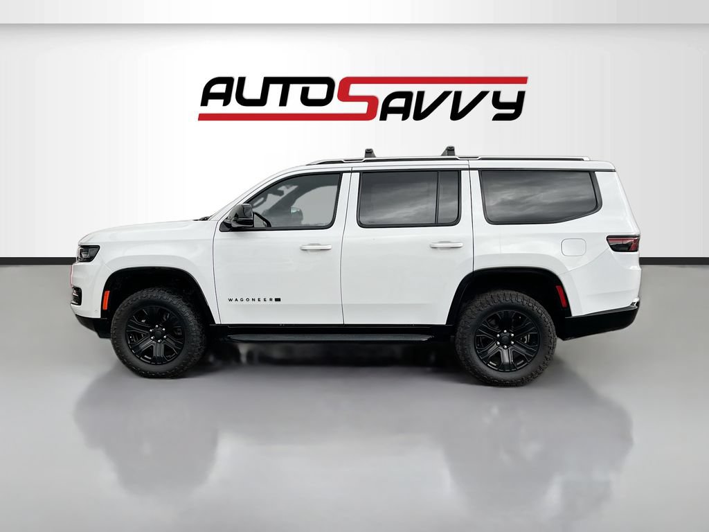Used 2023 Jeep Wagoneer Series II w/ Mopar Step-Up Package AWD/4WD image 4