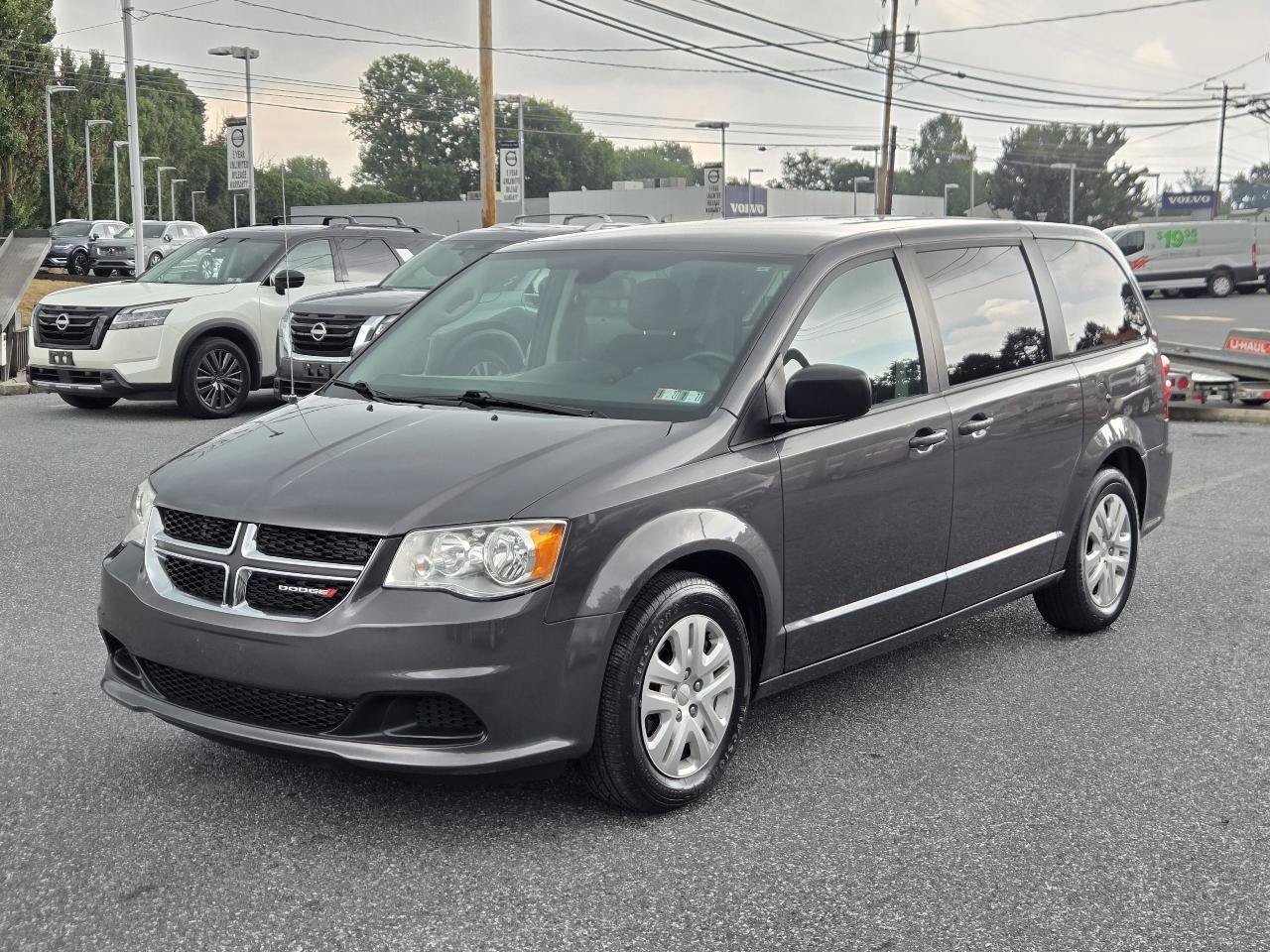 Used 2018 Dodge Grand Caravan SE w/ UConnect Hands-Free Group FWD image 7