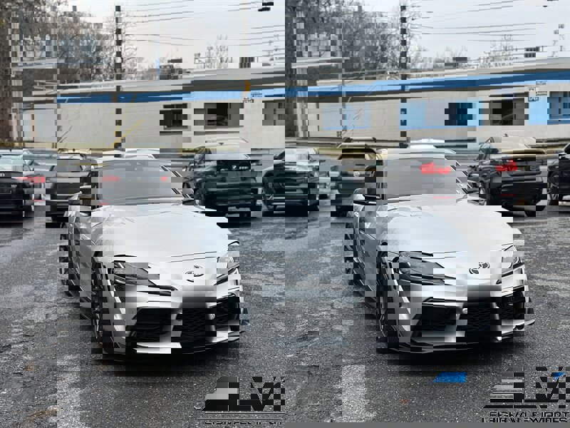 Used 2021 Toyota Supra Premium w/ Driver Assist Package image 5