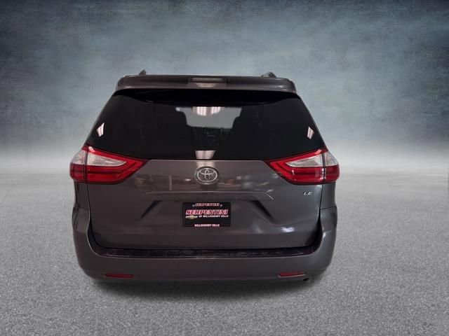 Used 2017 Toyota Sienna LE image 8
