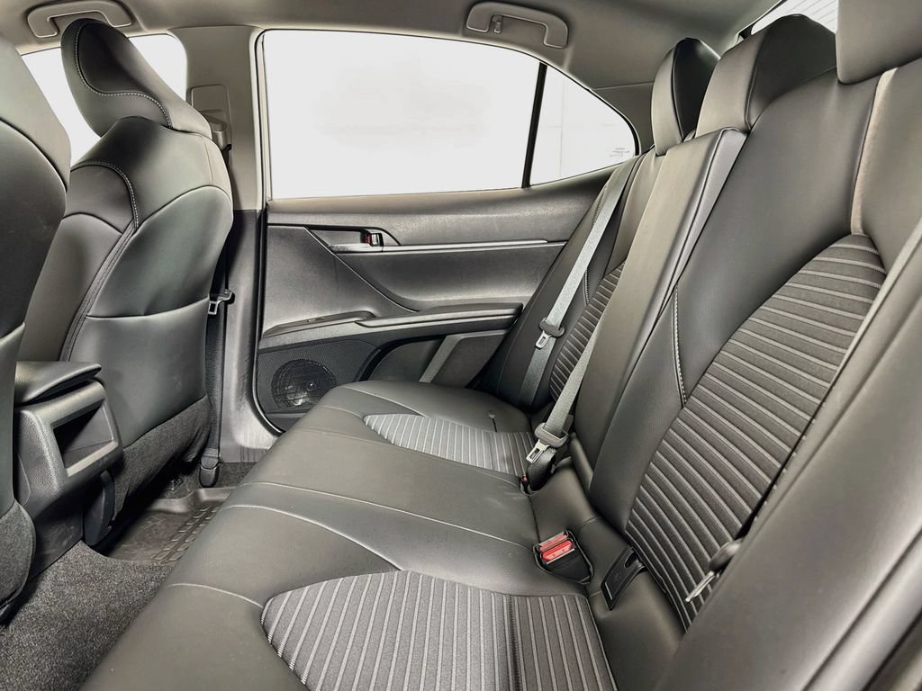 Used 2023 Toyota Camry SE w/ Convenience Package FWD image 11