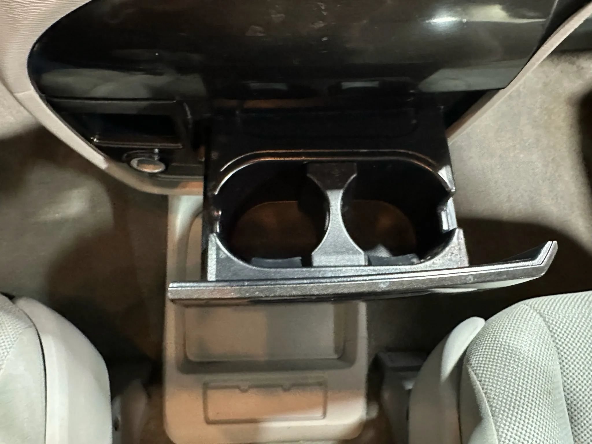 Used 2012 Toyota Sienna FWD image 43