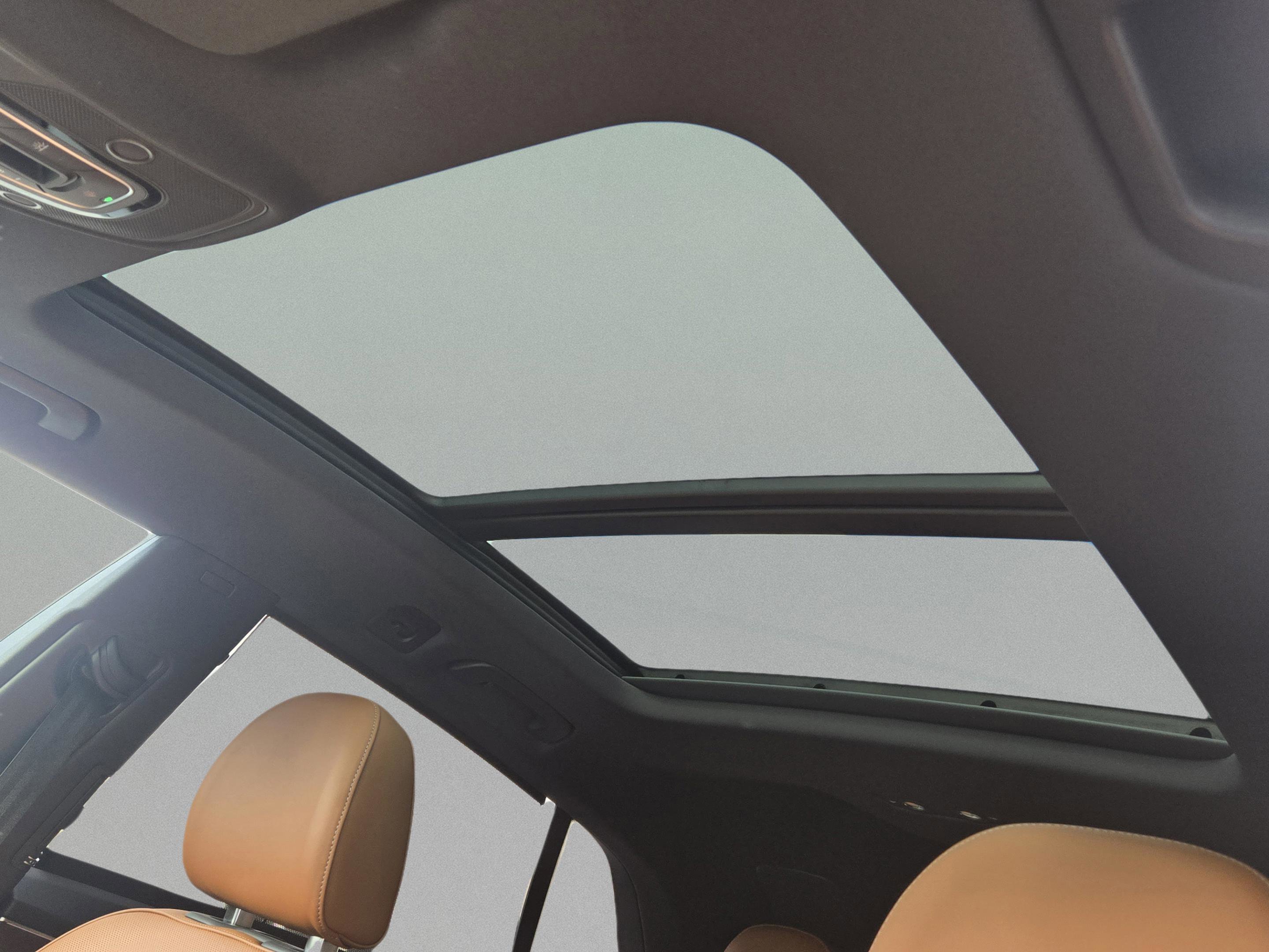 Used 2026 Audi Q8 Prestige w/ Prestige Package image 34