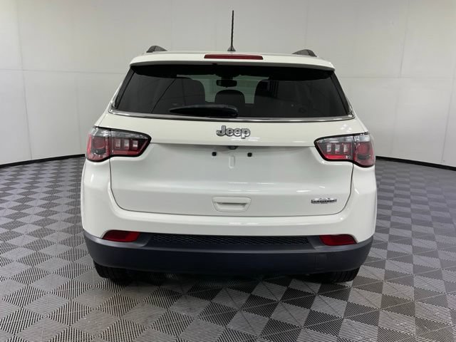 Used 2018 Jeep Compass Latitude w/ Cold Weather Group FWD image 5