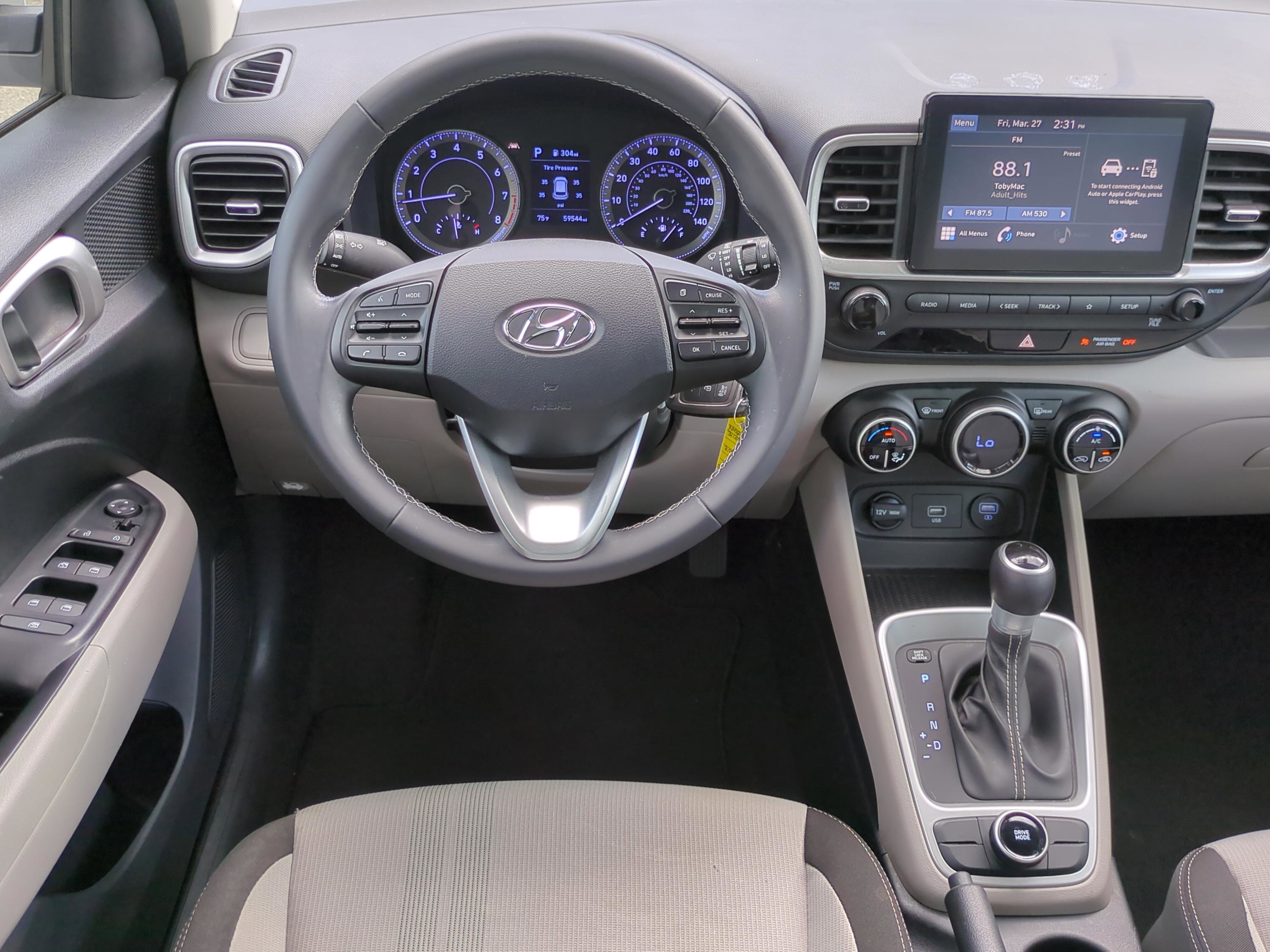 Certified 2021 Hyundai Venue SEL image 13