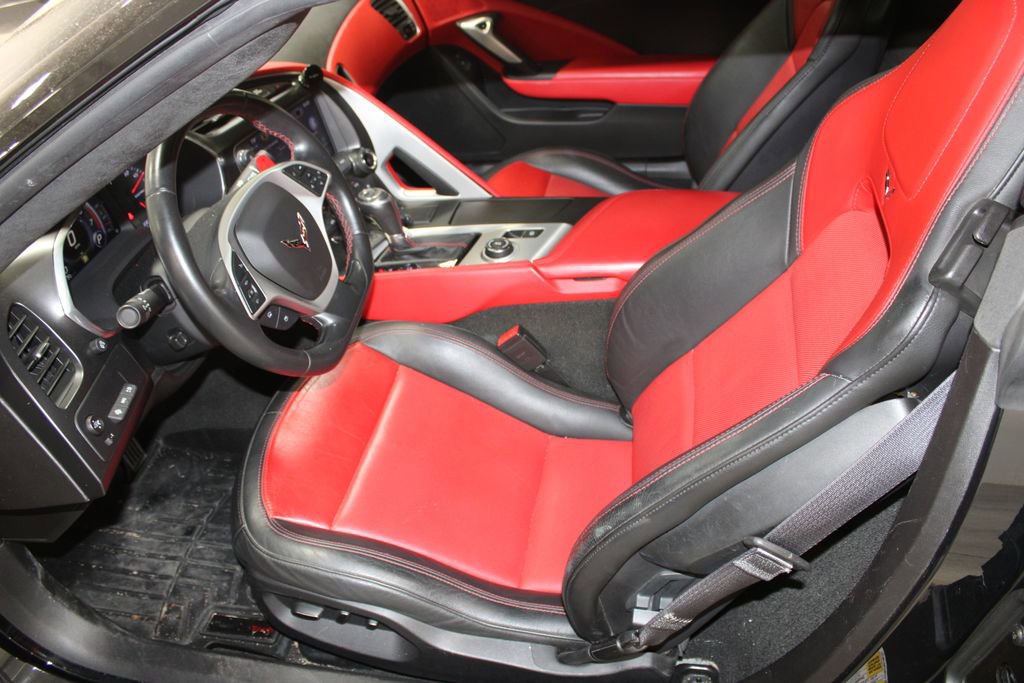 Used 2017 Chevrolet Corvette Stingray Coupe RWD image 21