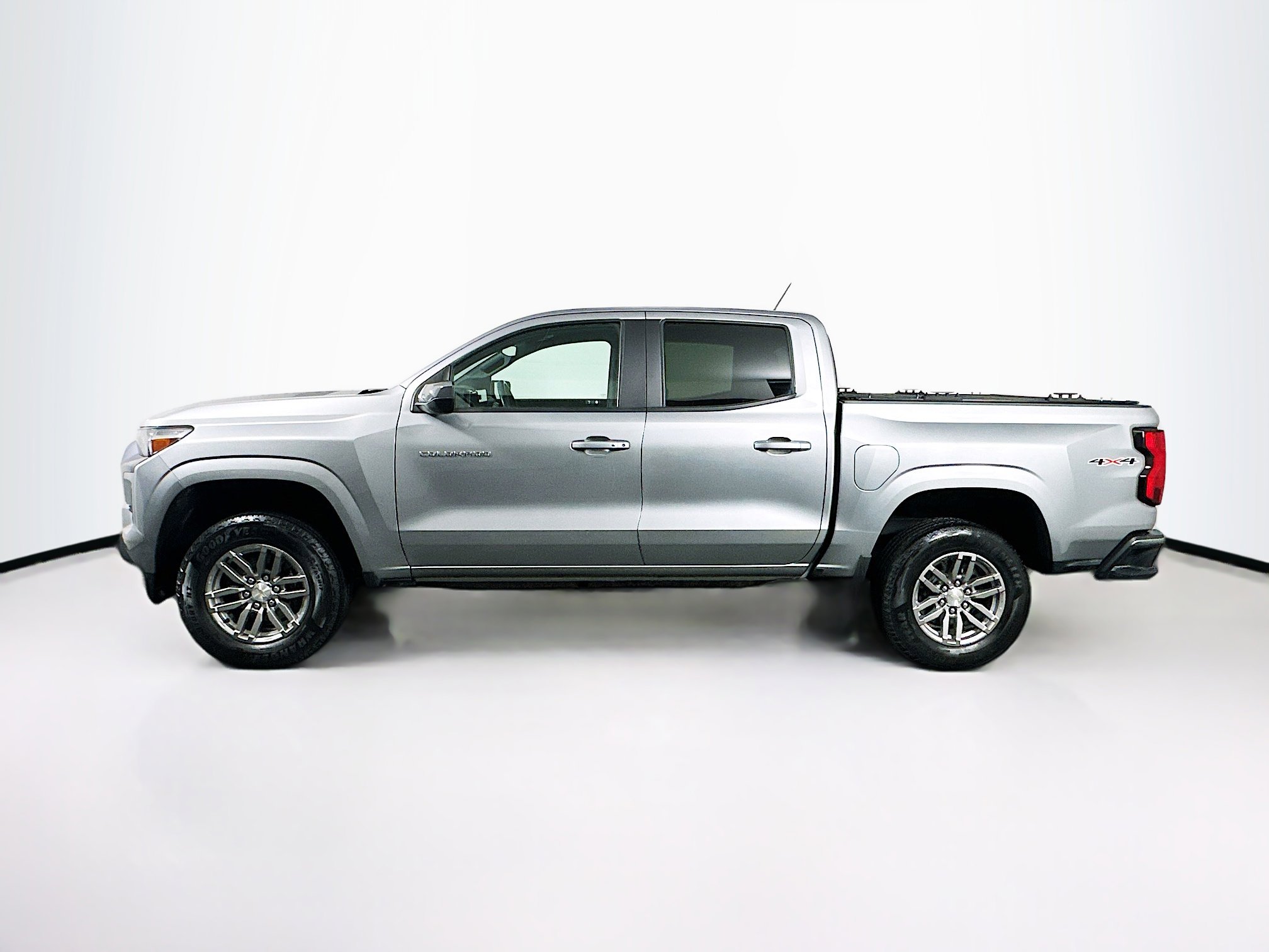 Used 2023 Chevrolet Colorado LT w/ LT Convenience Package image 4