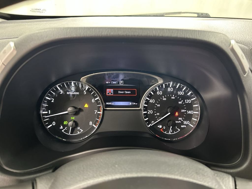 Used 2017 Nissan Pathfinder SL w/ Trailer Tow Package AWD/4WD image 13
