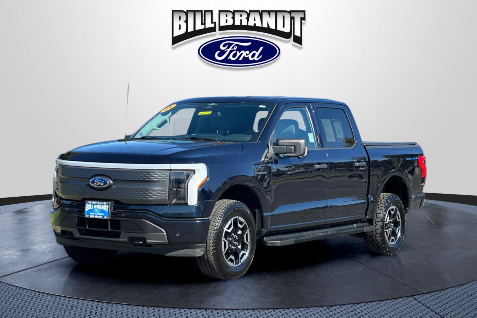 Used 2023 Ford F150 Lightning XLT AWD/4WD image 7
