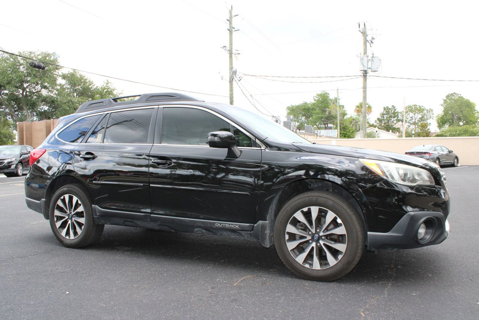 Used 2016 Subaru Outback 2.5i Limited AWD/4WD image 14