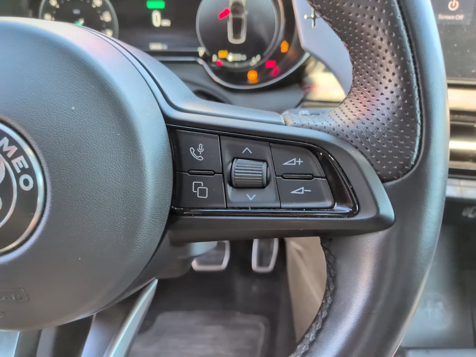 Used 2024 Alfa Romeo Tonale Veloce image 25