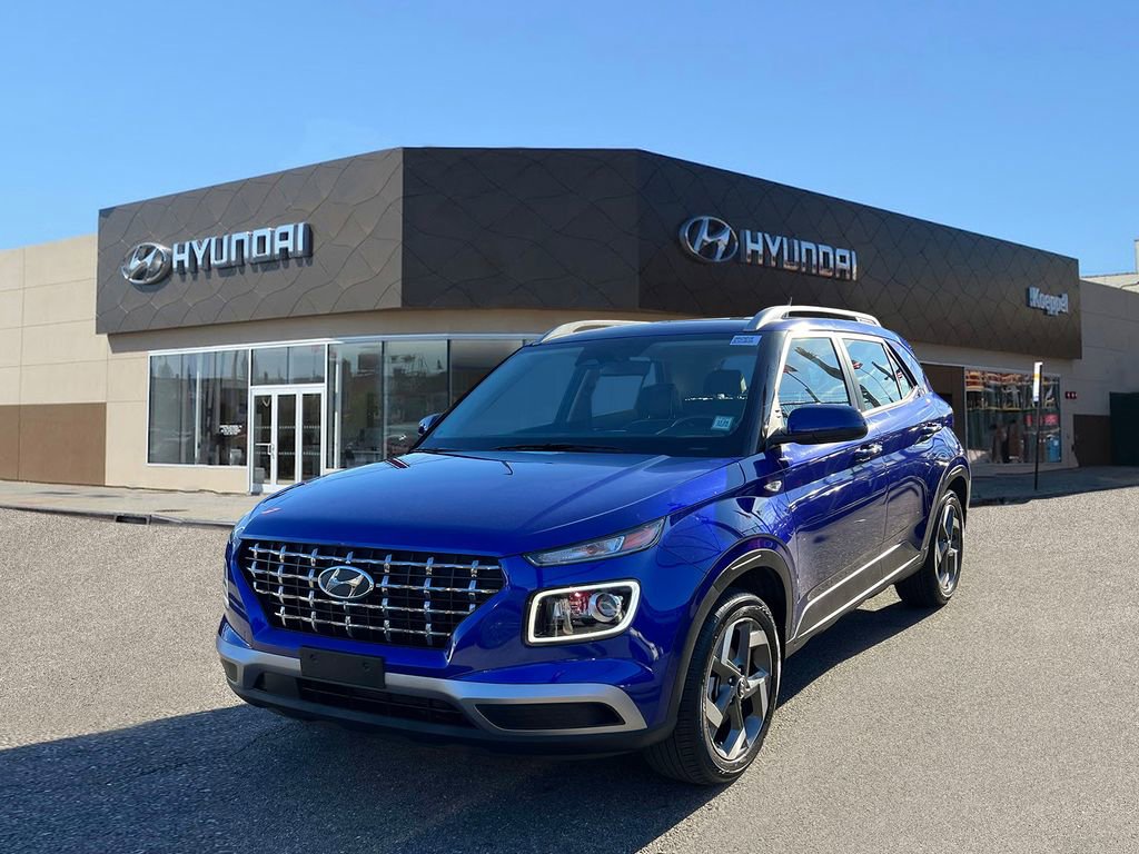Certified 2024 Hyundai Venue Limited image 4