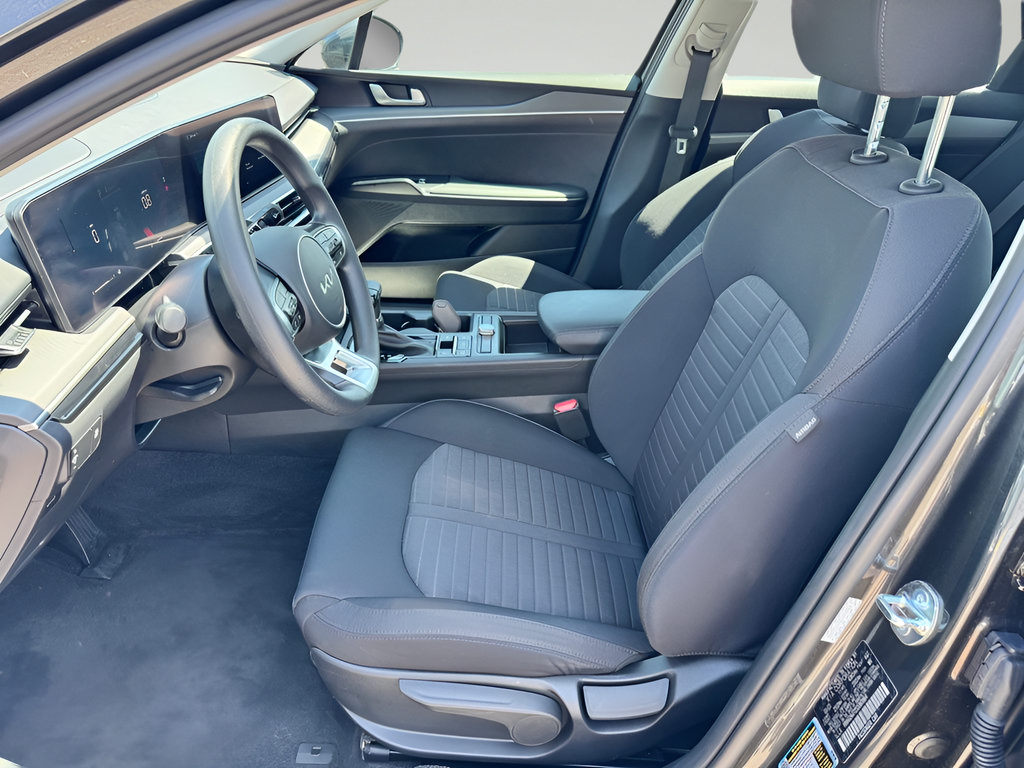 Used 2025 Kia K5 LXS FWD image 15