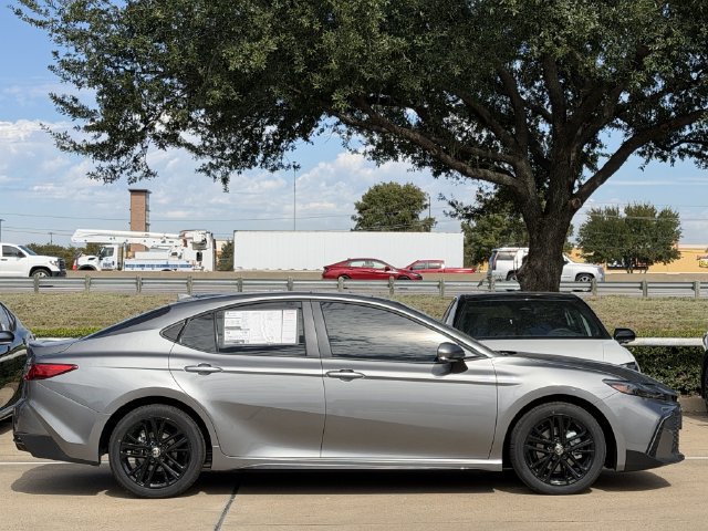 New 2026 Toyota Camry SE w/ Convenience Package FWD image 3