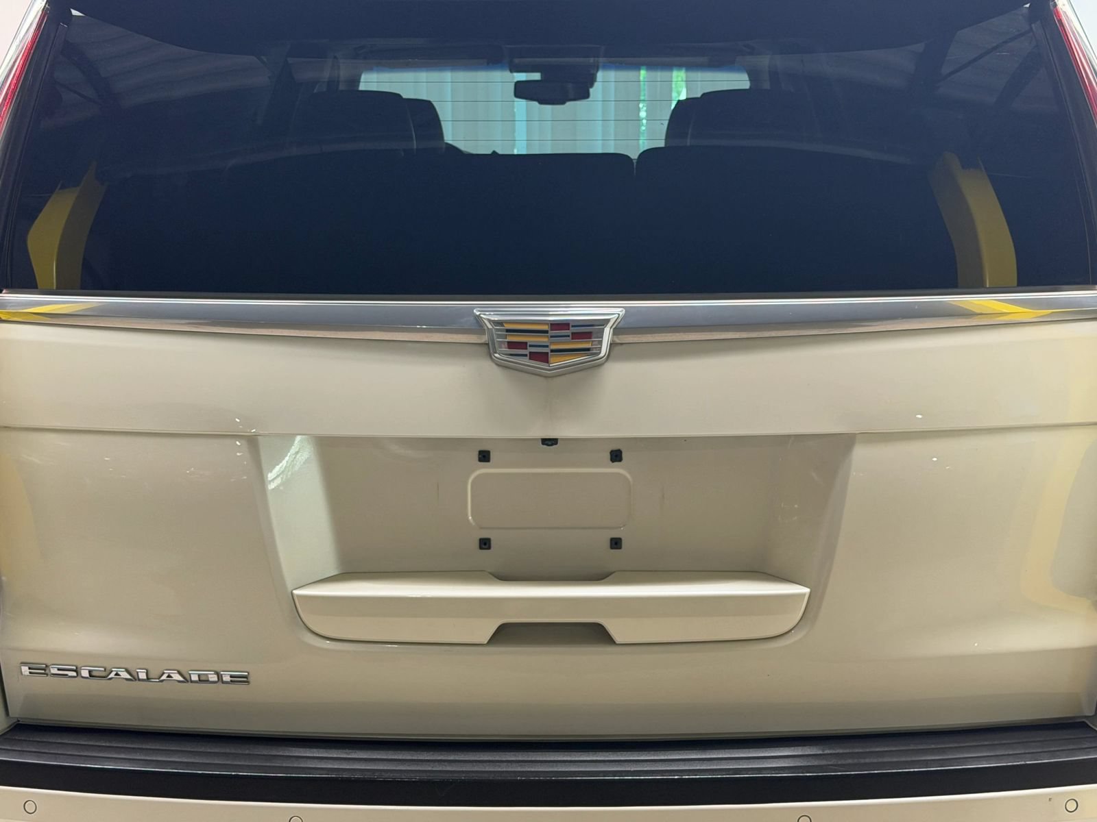 Used 2015 Cadillac Escalade ESV Premium AWD/4WD image 11