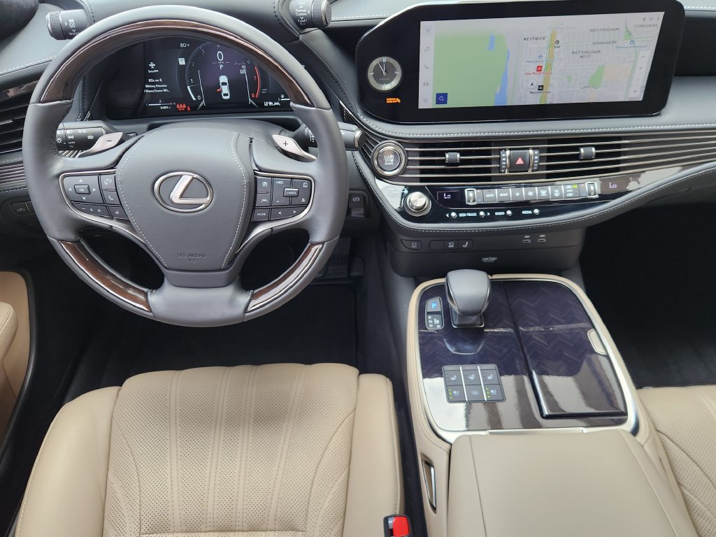 Used 2024 Lexus LS 500 w/ Interior Upgrade Package RWD image 27