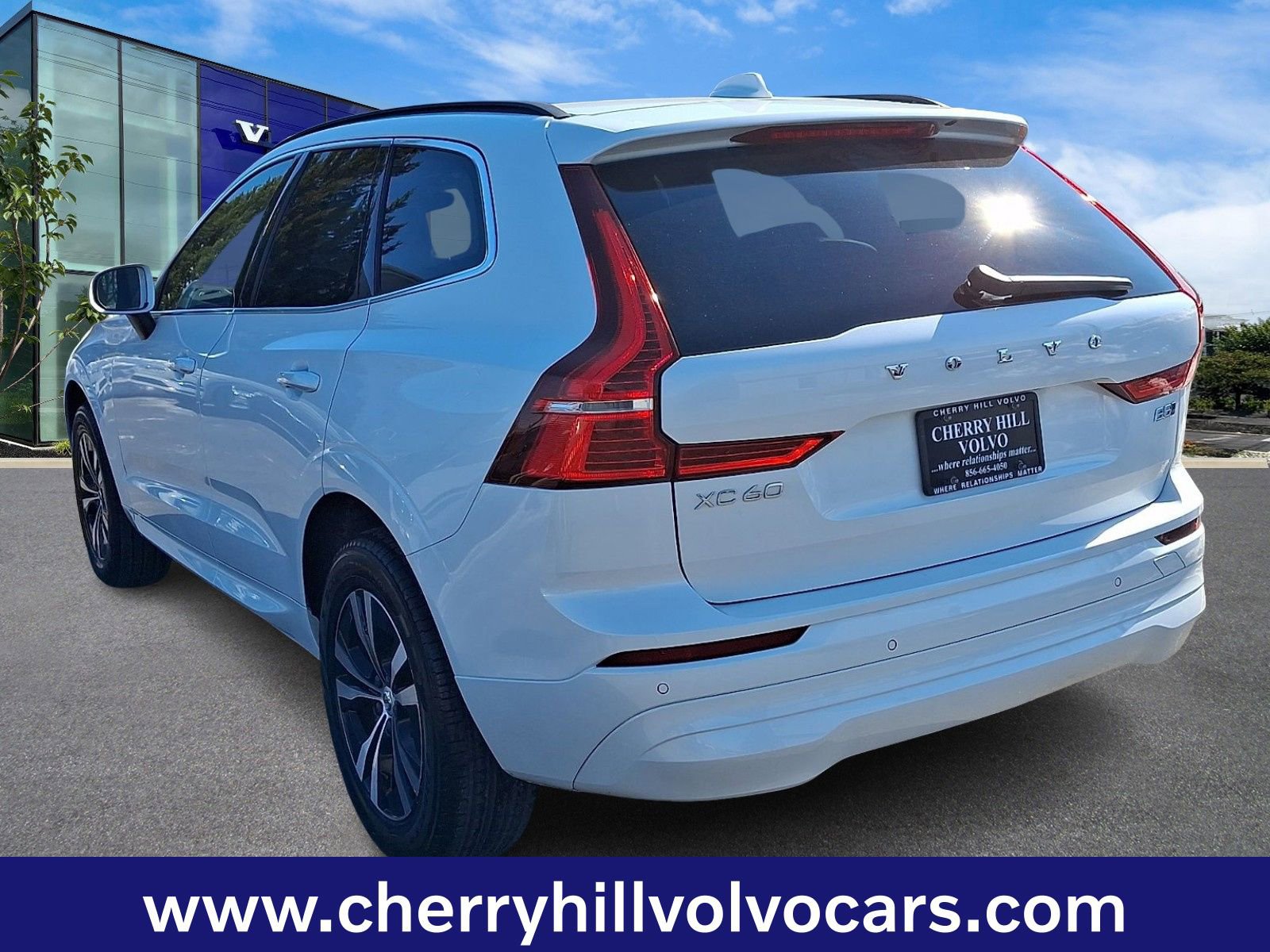 Certified 2023 Volvo XC60 B5 Core image 5