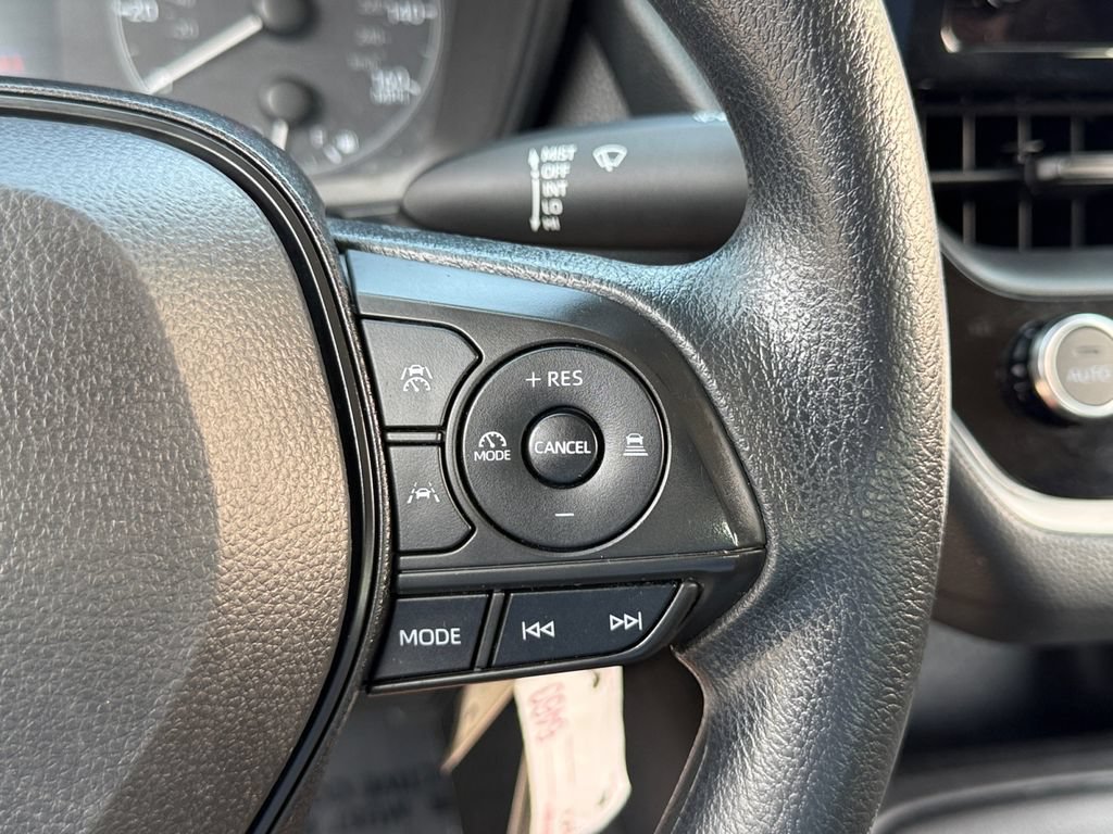 Used 2023 Toyota Corolla LE FWD image 21