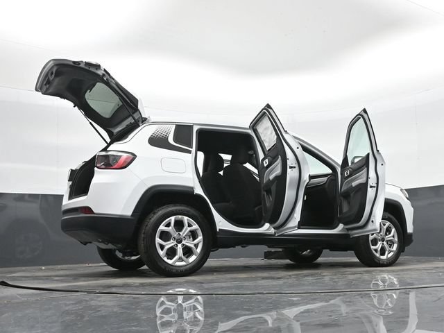 Used 2025 Jeep Compass Sport w/ Mopar Graphics Package AWD/4WD image 51