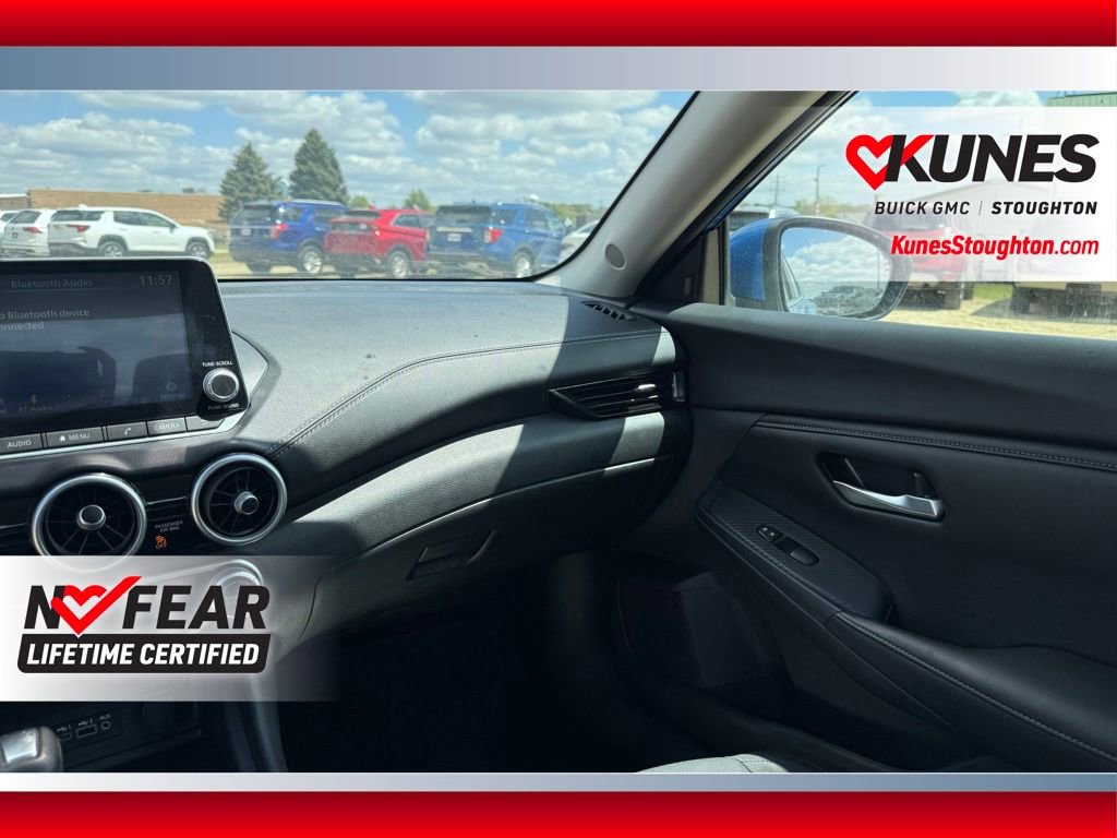 Used 2025 Nissan Sentra SV FWD image 40