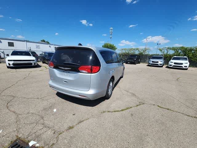 Certified 2023 Chrysler Voyager LX FWD image 14