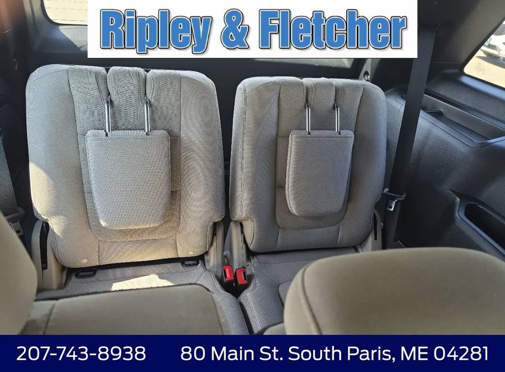 Used 2019 Ford Explorer XLT w/ Equipment Group 201A AWD/4WD image 17