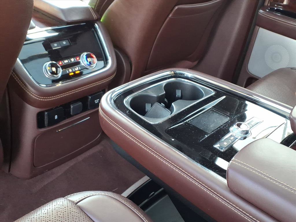 Used 2020 Lincoln Navigator Black Label w/ Cargo Convenience Package image 29