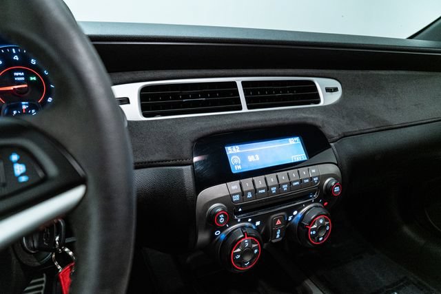 Used 2015 Chevrolet Camaro Z/28 RWD image 26
