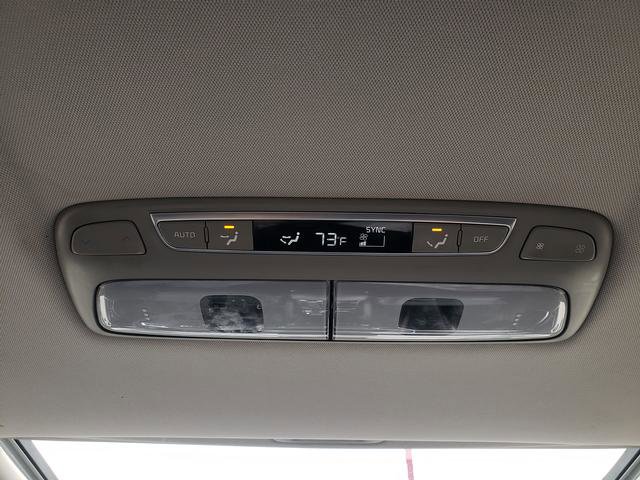 Used 2022 Kia Telluride EX w/ EX Premium Package image 22