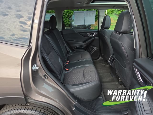Used 2023 Subaru Forester Premium AWD/4WD image 17